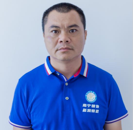 梁启珍  常务副会长